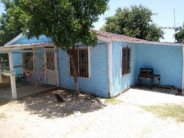 1st image of 900 Garza Ave