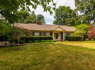 802 Rollingwood Dr, Greensboro, NC 27410