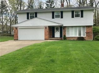 4569 Oakridge Dr, North Royalton, OH 44133