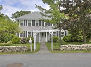 42 Coral Dr, Dracut, MA 01826