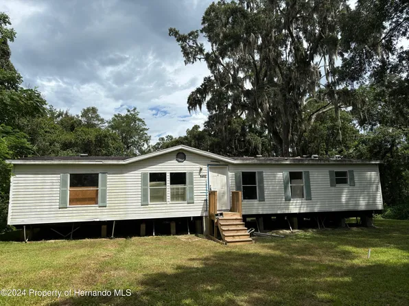 9492 McIntyre Rd, Brooksville, FL 34601