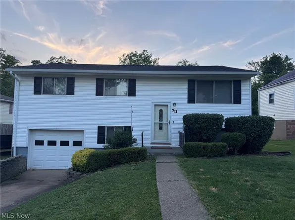 711 E Montgomery St, Marietta, OH 45750