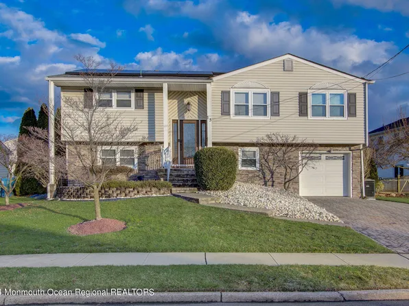 13 Cork Place, Hazlet, NJ 07730