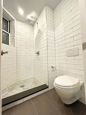 5th image of 325 E 12th St #3C