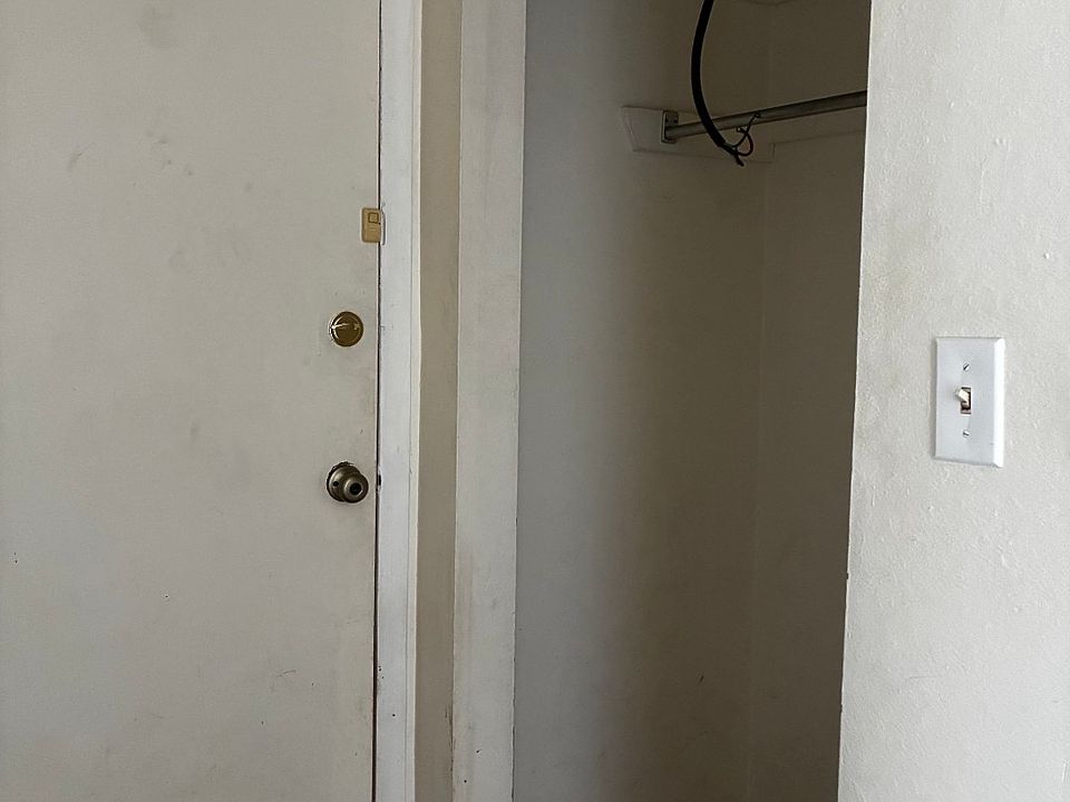 1st image of 101 Kahil Pl #1