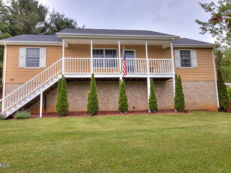 1st image of 123 Bermuda Dr