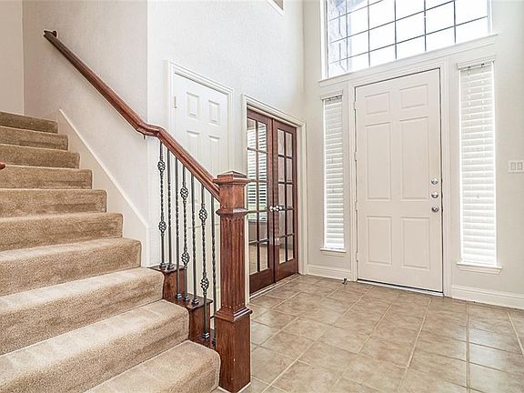 2nd image of 3542 Vanguard Dr