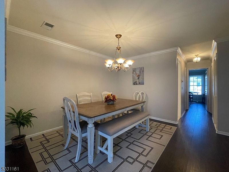 1st image of 28 Commonwealth Dr