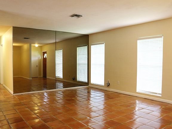 5th image of 9261 Sterling Dr