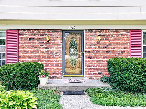 2nd image of 10716 Sunderland Pl