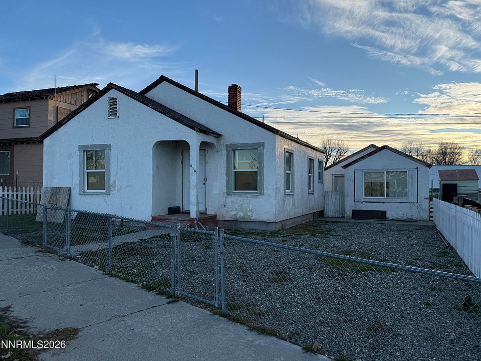 1st image of 516 Aiken St
