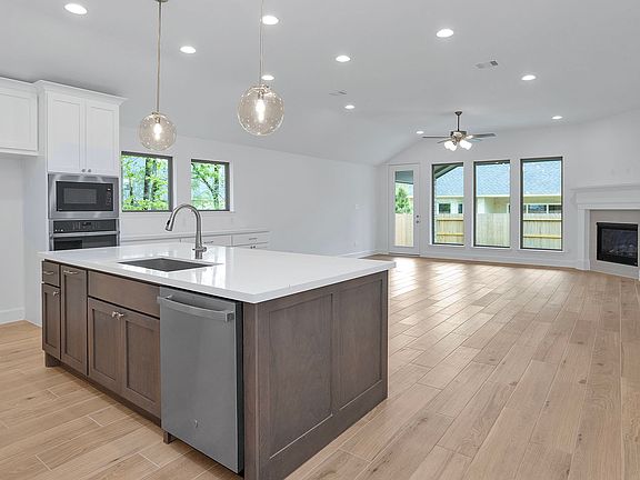 3rd image of 29731 Brushy Gables Dr
