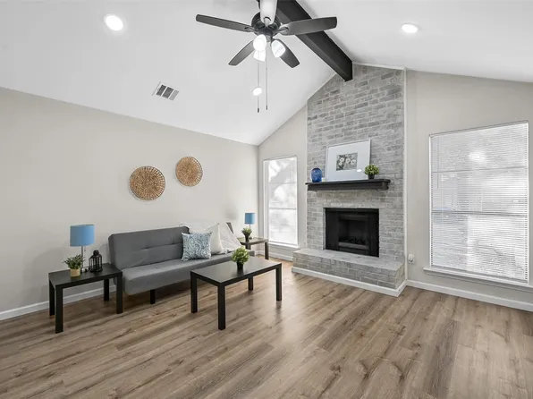 2331 Sherry St, Arlington, TX 76014