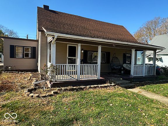 3rd image of 701 Illinois St
