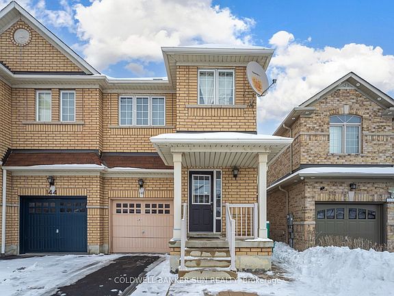 5th image of 146 Crystalview Cres