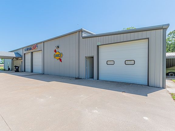2nd image of 129 Rs County Rd #2222