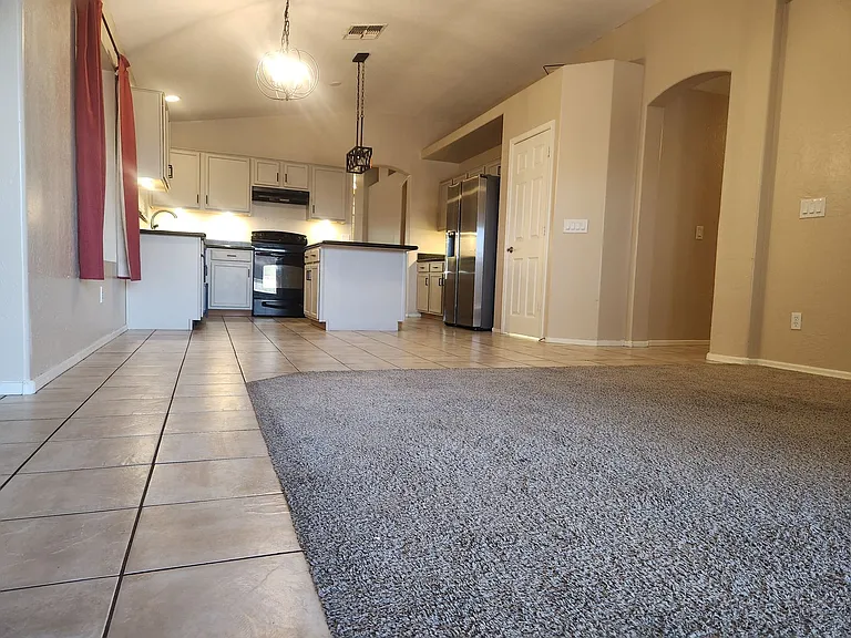 5511 S 15th Way — Photo 5
