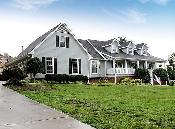 3rd image of 8312 Heron Circle