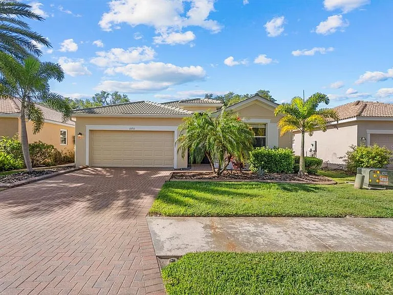 11711 Breadfruit Ln — Photo 1