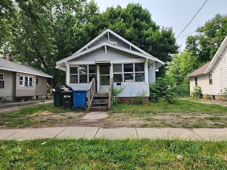 1st image of 146 Goguac St W