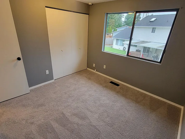 26803 Avon Ct — Photo 6