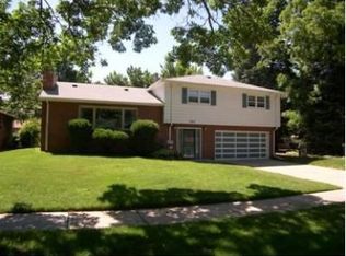 2211 N Glencoe St, Denver, CO 80207