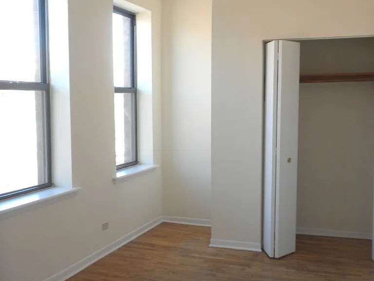2319 N. Kedzie LP — Photo 6