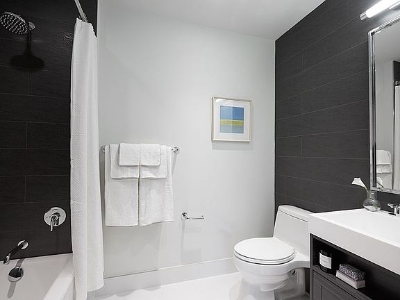 5th image of 555 10th Ave APT 17E