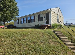 1130 Howell St, Saint Charles, MO 63301