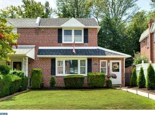 418 Lakeview Dr, Ridley Park, PA 19078
