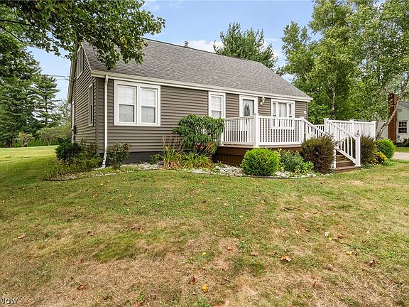 2nd image of 3007 Ravenna Ave