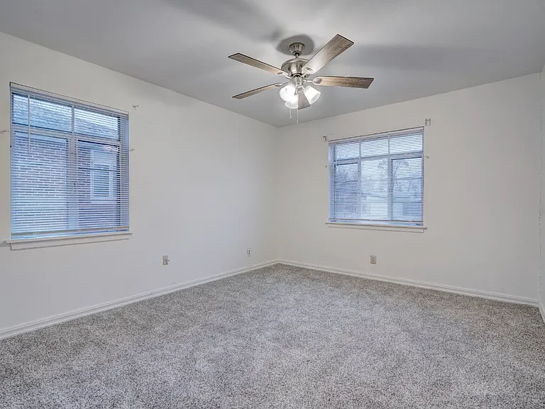2701 NW 48th St — Photo 56