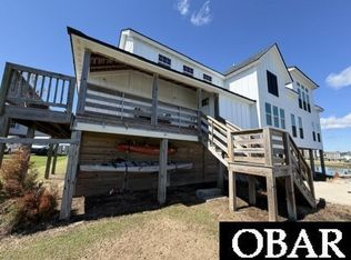 297 Bayview Dr, Stumpy Point, NC 27978
