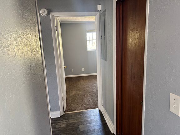 5th image of 5638 Akra Ave #5638
