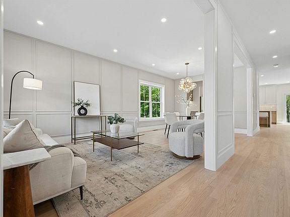 3rd image of 15 Calvin St