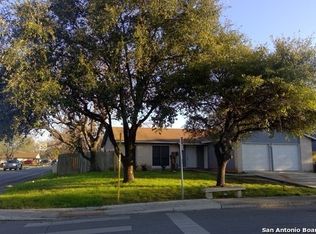 9483 Bowen Dr, San Antonio, TX 78250