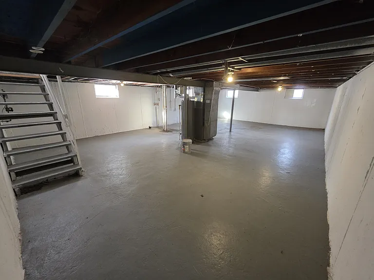 1225 Redman Blvd — Photo 9
