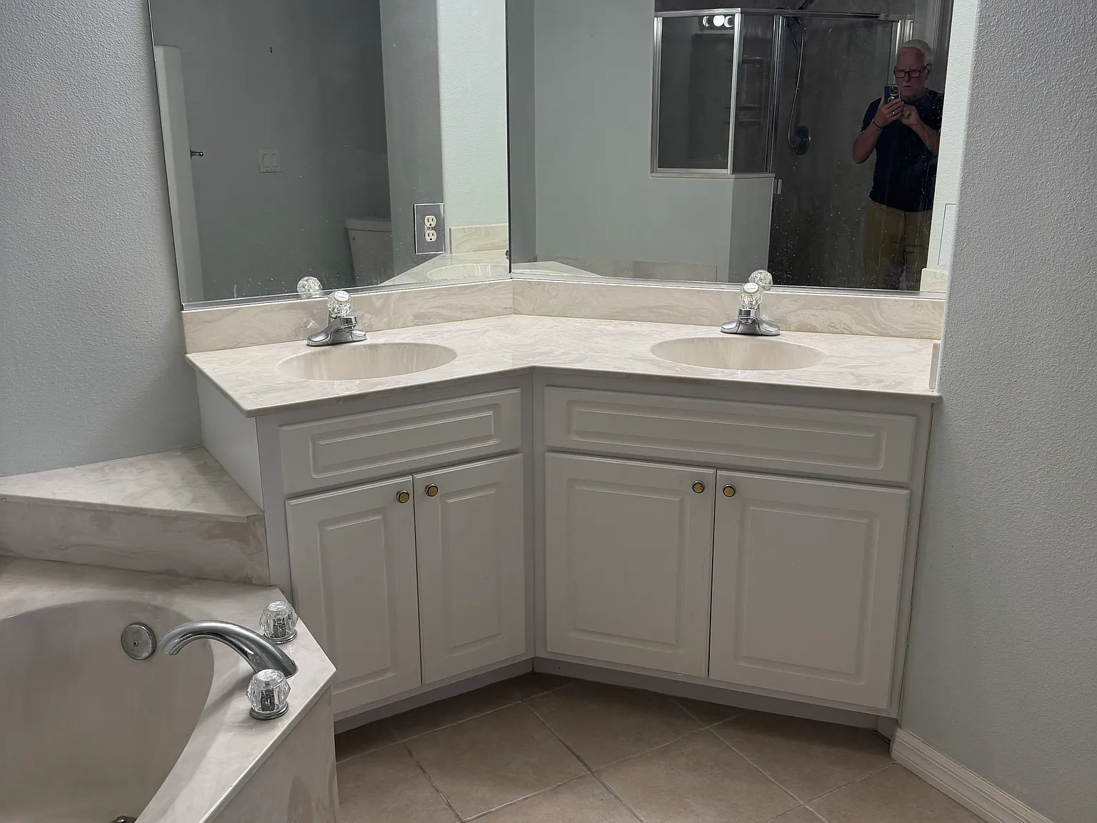 3 bed, 1852 sqft, $2,450 — Photo 4