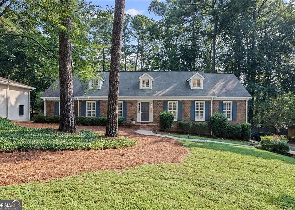 1st image of 5513 N Peachtree Rd