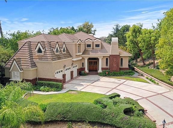 4th image of 16196 Westridge Knls