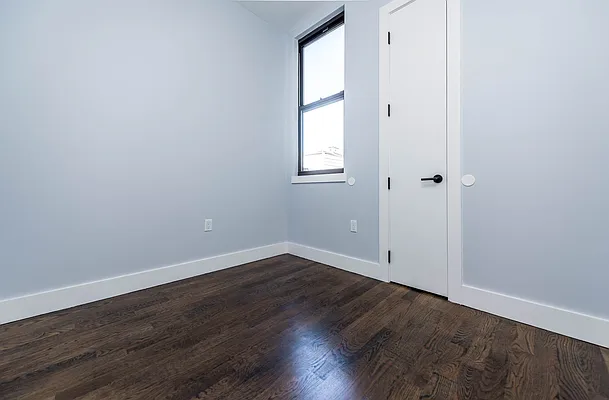 Rented by Nooklyn NYC LLC | media 30