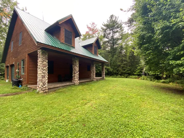 3715 Bermuda Ave, Sault Sainte Marie, MI 49783