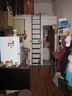 Rented by Magnone Real Estate | media 17