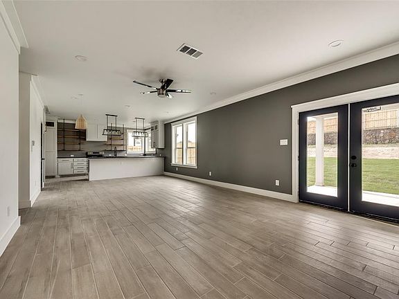 5th image of 9049 Quarry Hill Ct
