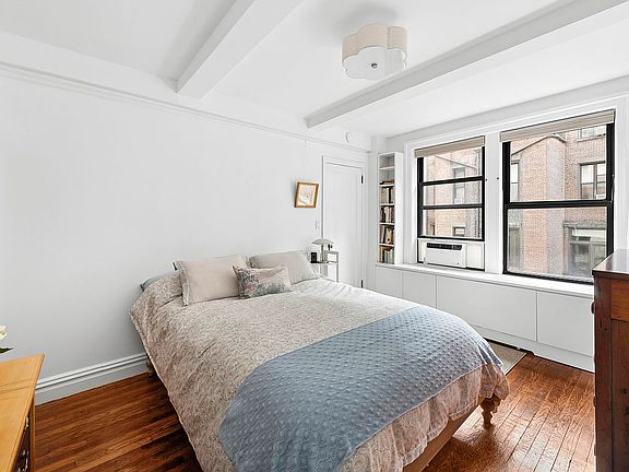 5th image of 107 W 86th St #3G