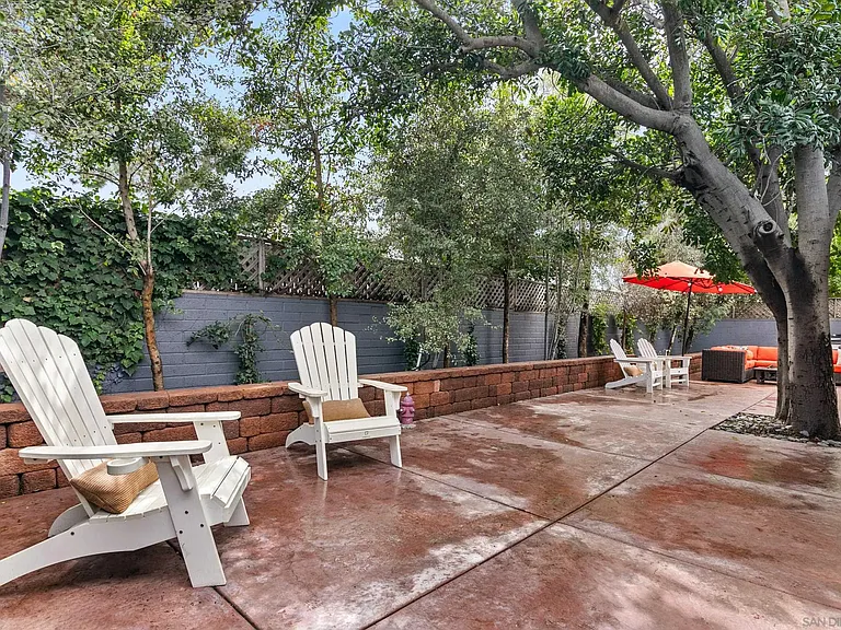 1865 Mission Cliff Dr — Photo 21