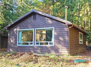 121 Bay View Avenue, Brinnon, WA 98320