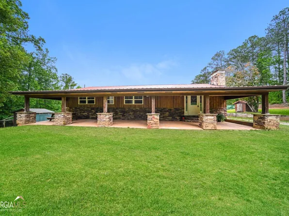 1417 Calvin Murphy Rd, Grantville, GA 30220
