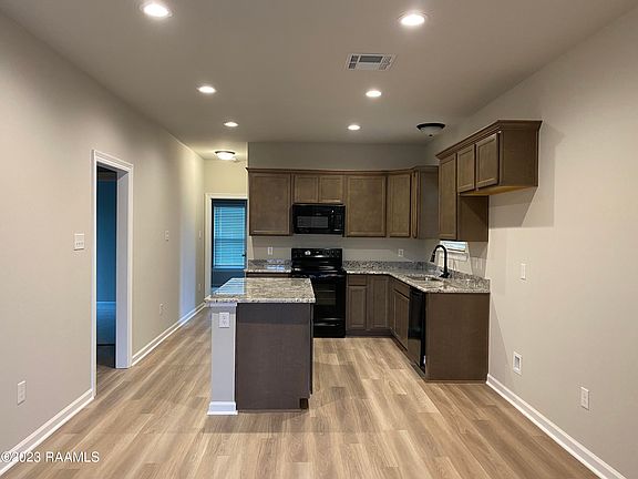 2nd image of 200 Cranston Ct