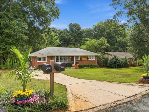 1001 Green Hill Dr, Griffin, GA 30223